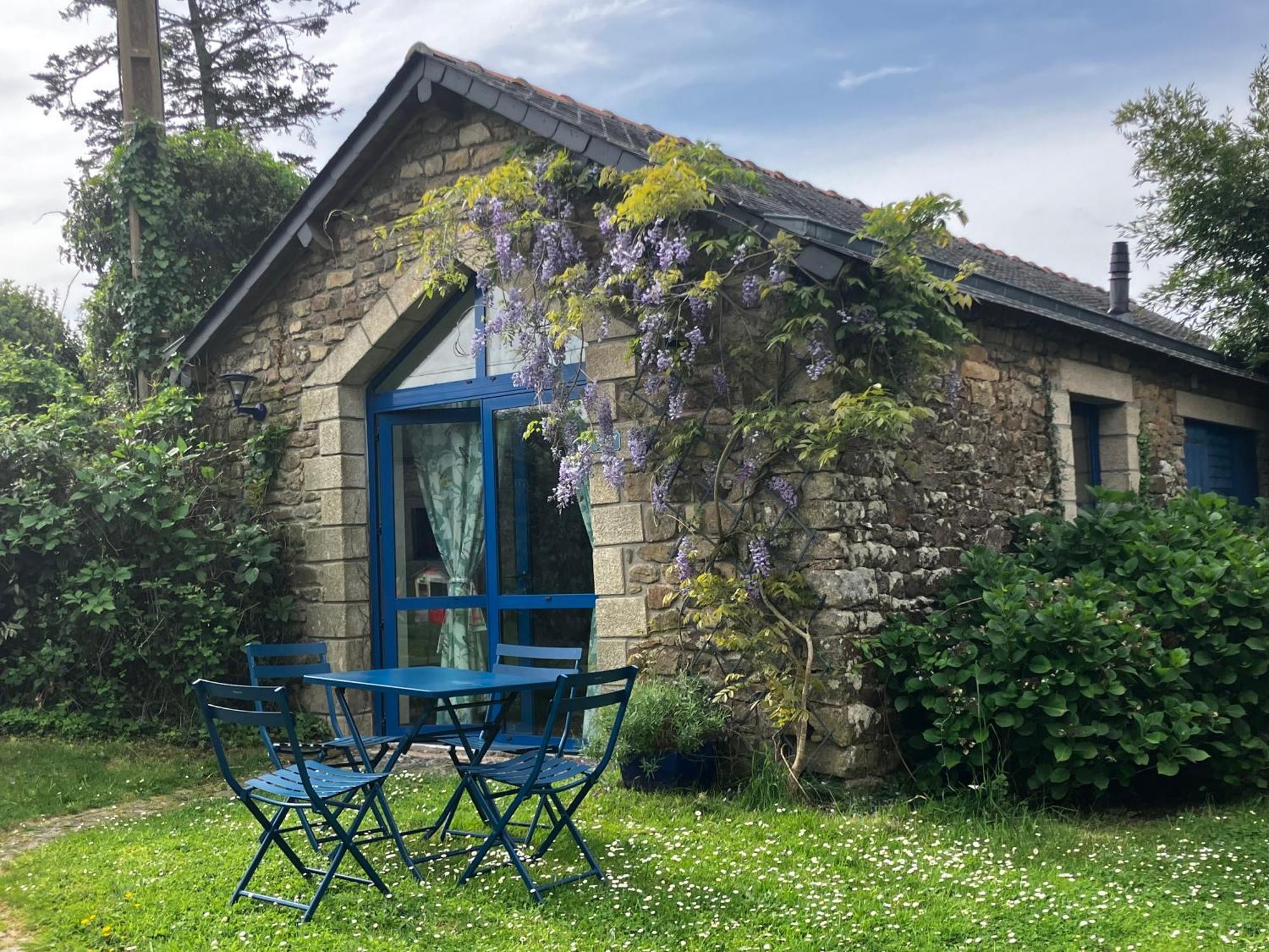 Ar Couette Bed & Breakfast Bono Exterior photo